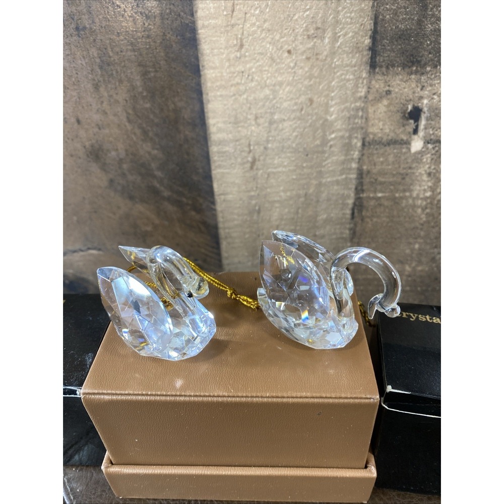 Set of 2‎ Vintage AMC New York Crystal Miniature Swan Figurines XMAS Ornaments